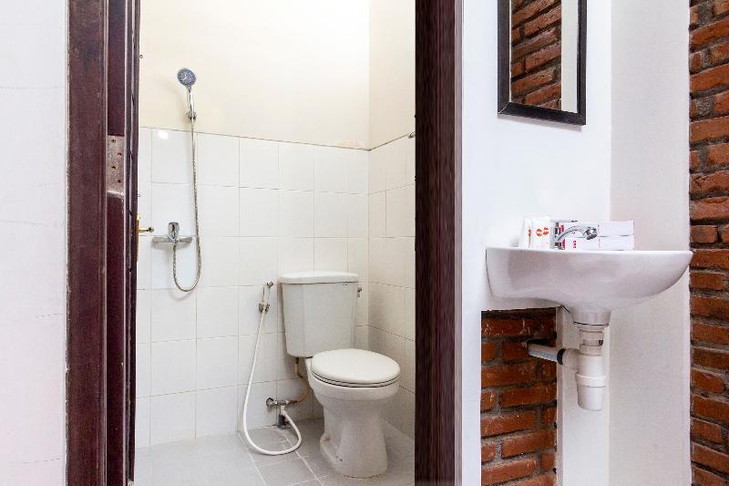 Rifka Annisa Guesthouse Syariah Redpartner Yogyakarta Luaran gambar